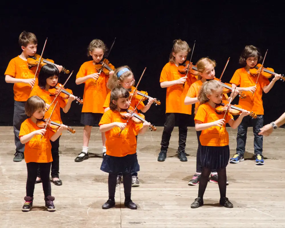 Orchestre Twinkle e Gavotte